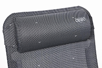 Stoelenspecialist Ilse legt de mogelijkheden van accessoires uit